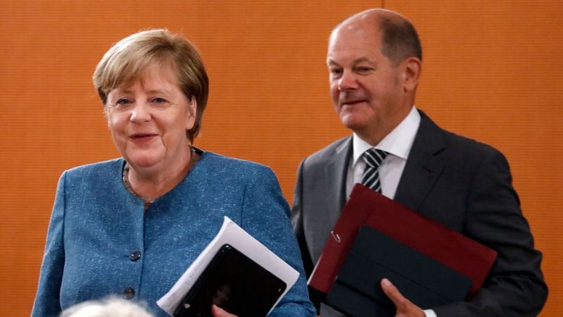 Германию обвиняют в сближении с Россией