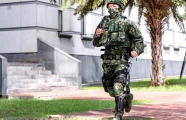 Тайвань построил собственный боевой экзоскелет 