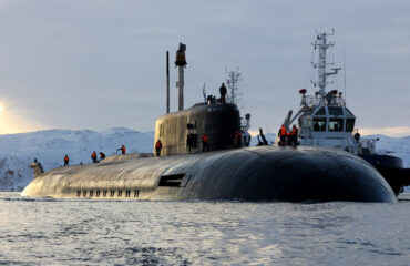 Российский атомный подводный ракетный крейсер Северного флота провел торпедную стрельбу