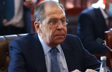 Министр иностранных дел России Сергей Лавров прокомментировал “военную истерию США”