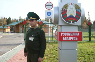 Минск: у границ Белоруссии летают самолеты-разведчики