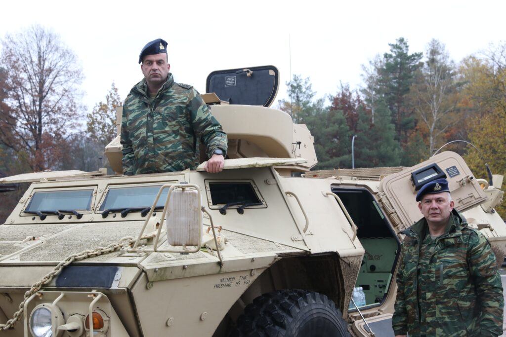 Первые бронетранспортёры M1117 Guardian прибывают из Германии в Грецию