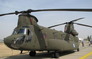 Минобороны Греции заменит двигатели в девяти старых CH-47D Chinook 