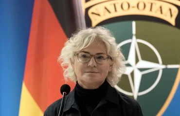 Минобороны Германии: Россия не будет нам диктовать, как себя вести”