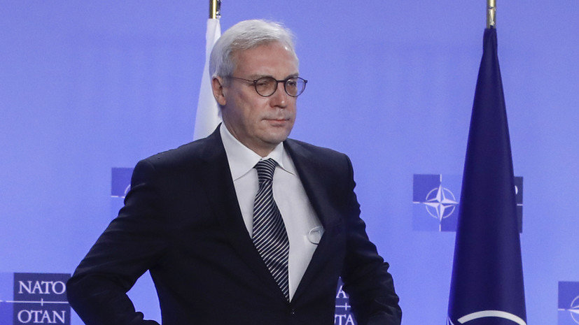 Грушко: “История НАТО – это история войн. Какие же вы миротворцы?”