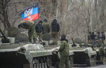 По закону военного времени: в ДНР и ЛНР подписали Указ о всеобщей мобилизации