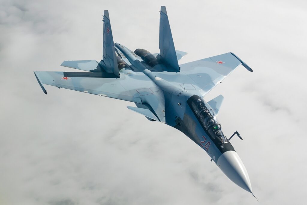 Military Watch: Превосходство российского Су-30 Flanker-C перед американским F-15 Eagle