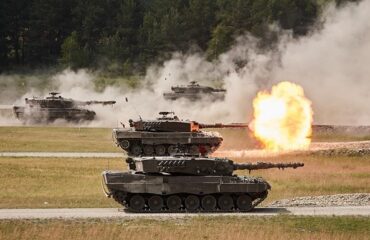 Силы ВСУ пять раз ударили из танка в сторону Донецкого аэропорта