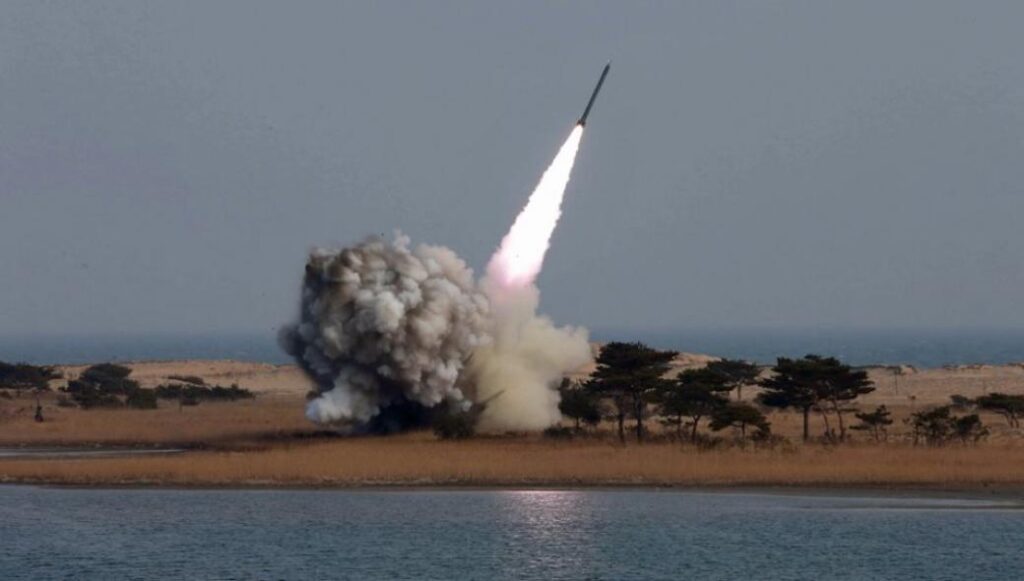 США-Япония-Южная Корея: трехсторонняя встреча по испытаниям северокорейских баллистических ракет