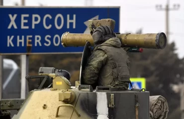 Российские ВС взяли под полный контроль Херсон