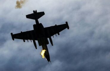 Российский Су-25 смог вернуться на базу с одним двигателем