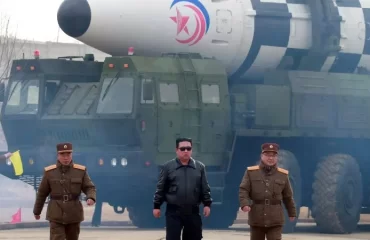 Видео: Что запустил в небо Ким Чен Ын?