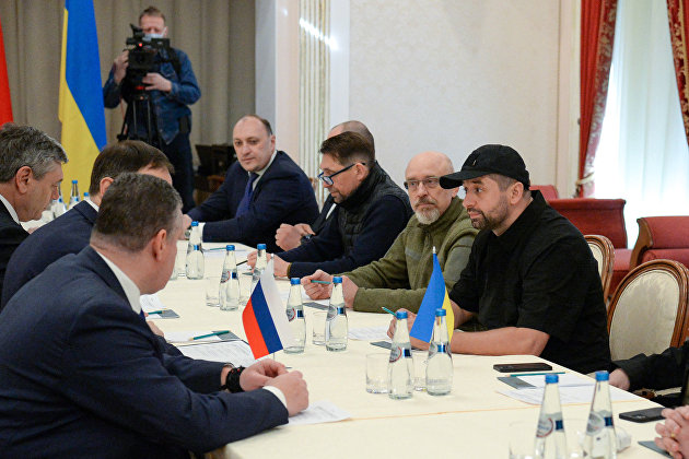 Чем закончился первый раунд переговоров России и Украины на фоне военной спецоперации