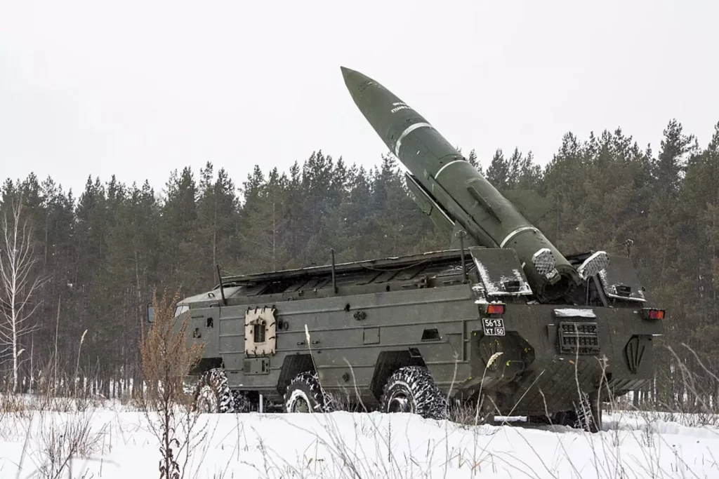 Украинский ракетный удар по Белгороду на западе России перехвачен российскими средствами ПВО
