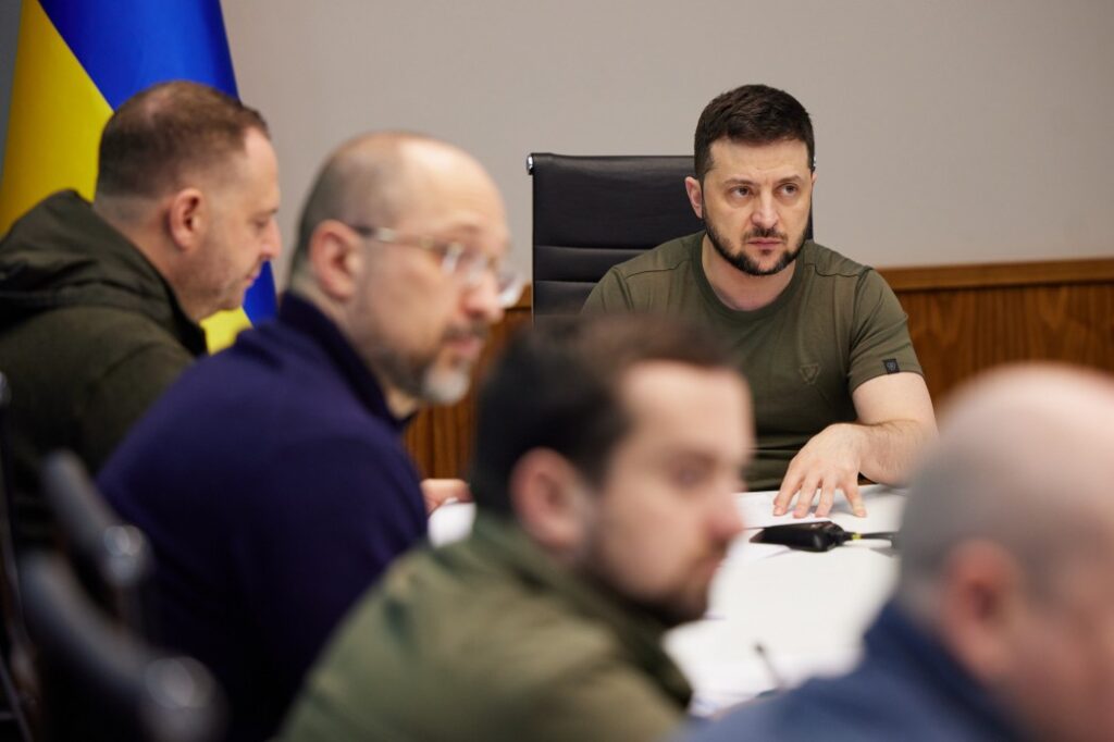 Зеленский провел совещание по восстуновлению Украины после войны