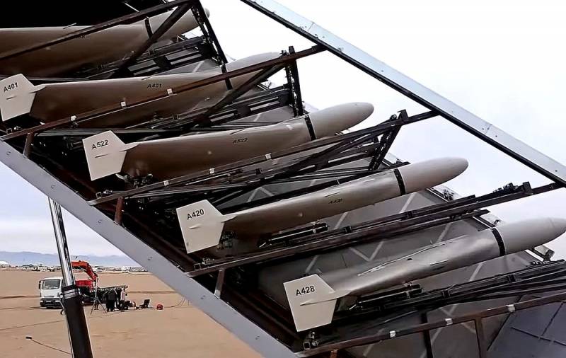 Иран готовится поставить России сотни беспилотников, включая ударные – Белый дом