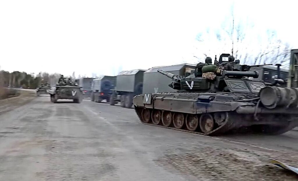 Освоить боевую машину: как экипажи БМП тренируются на полигоне в зоне спецоперации