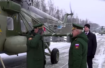 Шойгу проинспектировал экспериментальные базы НИИ МО РФ в Подмосковье